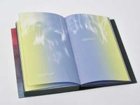 https://mediabank.vanabbemuseum.nl/vam/files/alexandria/publicaties/2018/evertime02.jpg