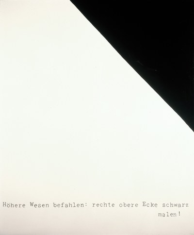 Höhere Wesen befahlen: rechte obere Ecke schwarz malen!