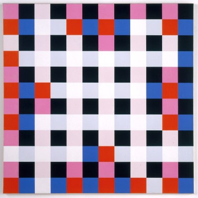 Vier gleiche asymmetrische Gruppen innerhalb eines regelmässigen Systems