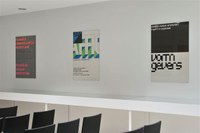 https://mediabank.vanabbemuseum.nl/vam/files/alexandria/publiciteit/zaaloverzichten/2008/crouwel/_DSC9527.jpg