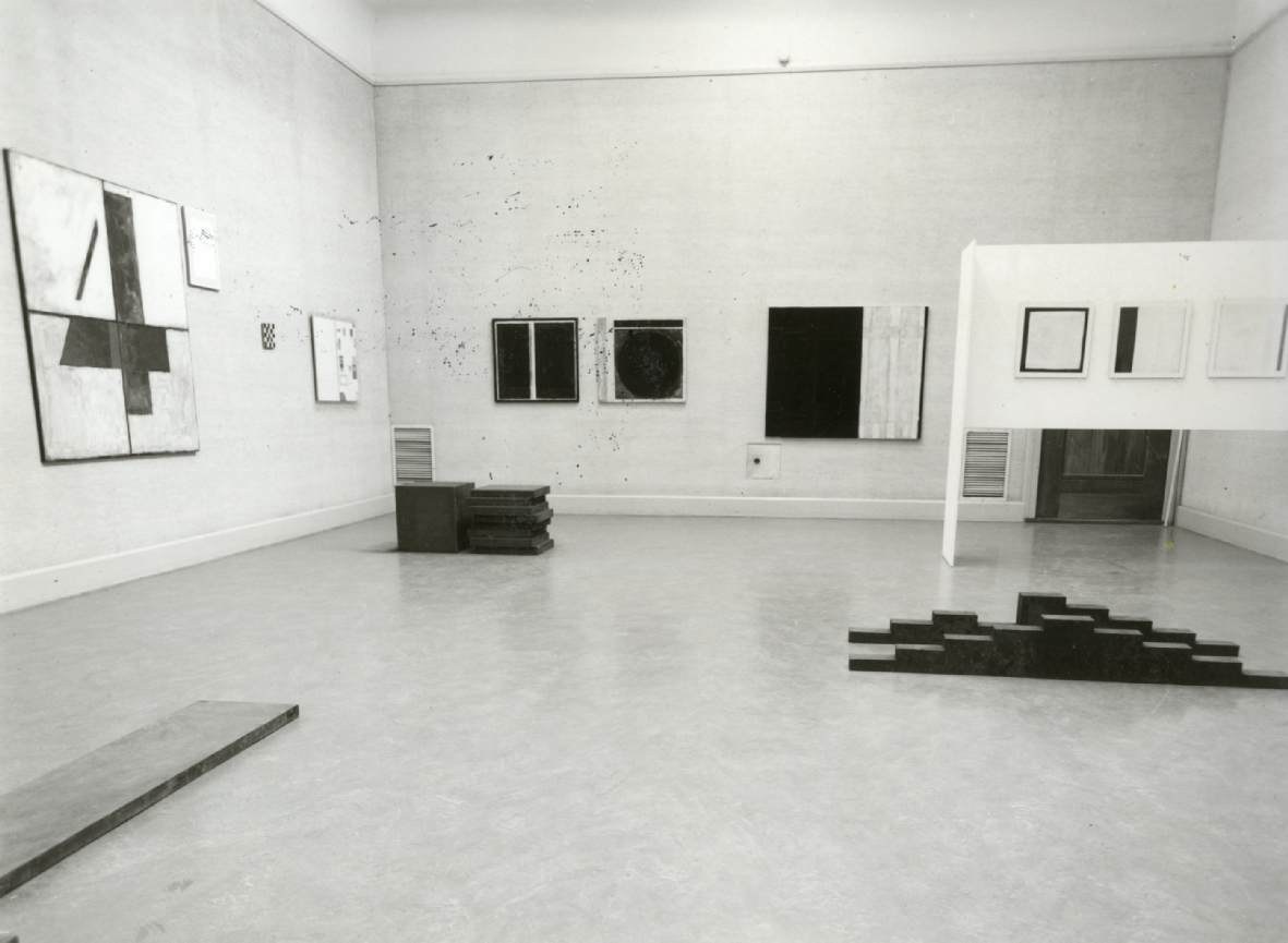 https://mediabank.vanabbemuseum.nl/vam/files/alexandria/publiciteit/zaaloverzichten/1971/buurman_visser_vanderheyden/1971_buurman_visser_vand005.jpg