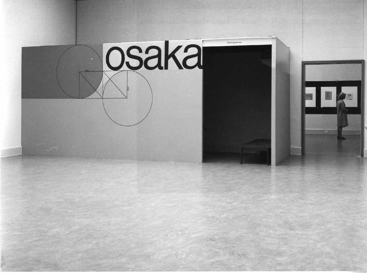 https://mediabank.vanabbemuseum.nl/vam/files/alexandria/publiciteit/zaaloverzichten/1970/osaka/1970_osaka004.jpg