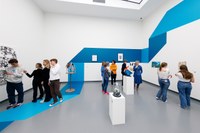 https://mediabank.vanabbemuseum.nl/vam/files/alexandria/publiciteit/zaaloverzichten/2022/radicallymine/SAEYS_vanabbemuseum_Radically_Mine_2022_3375.jpg