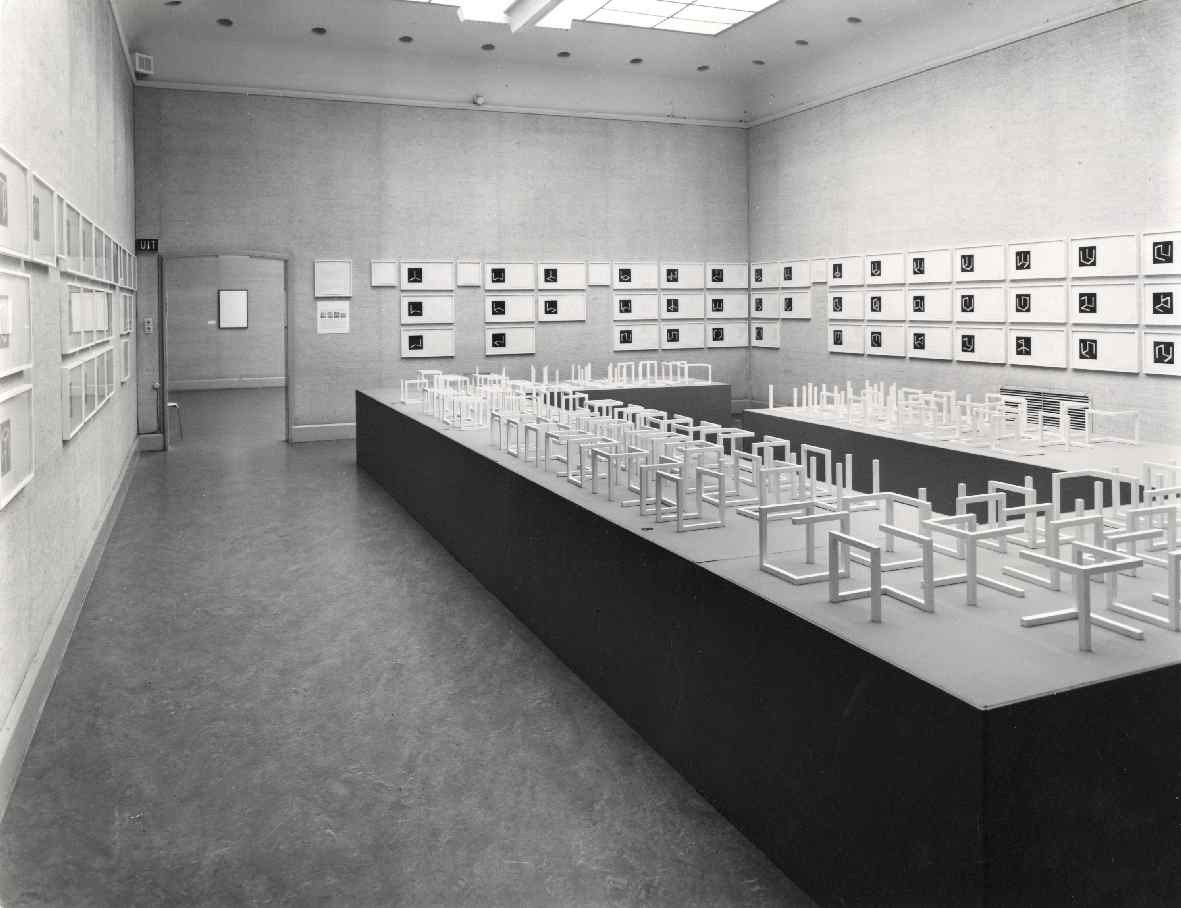 https://mediabank.vanabbemuseum.nl/vam/files/alexandria/publiciteit/zaaloverzichten/1975/sol lewitt/1975_sollewitt003.jpg