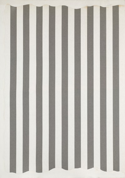 Fragmente einer Rede über die Kunst. 18 peintures sur toile. Tissus rayés blancs et colorés. Janvier 1966 blanc et gris foncé