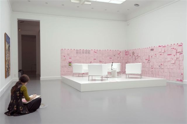 https://mediabank.vanabbemuseum.nl/vam/files/alexandria/publiciteit/zaaloverzichten/2007/kaprow/_COX2133.jpg