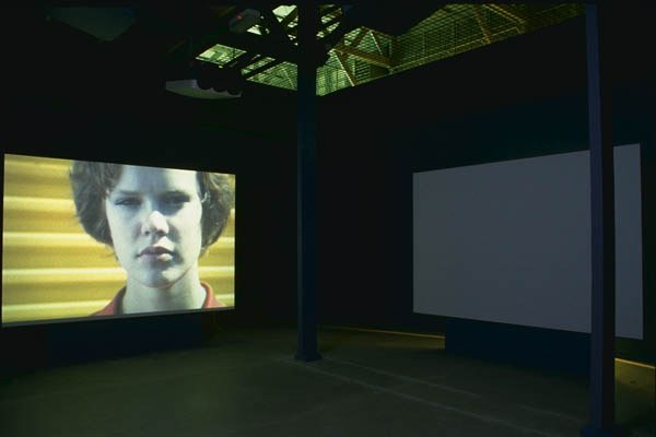 https://mediabank.vanabbemuseum.nl/vam/files/alexandria/publiciteit/zaaloverzichten/1999/cinema/ahtila02.jpg