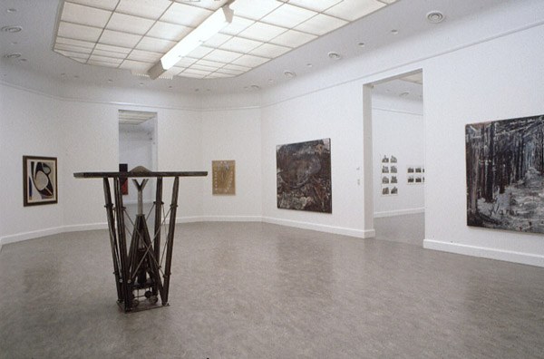 https://mediabank.vanabbemuseum.nl/vam/files/alexandria/publiciteit/zaaloverzichten/1999/verzameling_2/199916.jpg