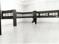 https://mediabank.vanabbemuseum.nl/vam/files/alexandria/publiciteit/zaaloverzichten/1976/atget/1976_atget002.jpg