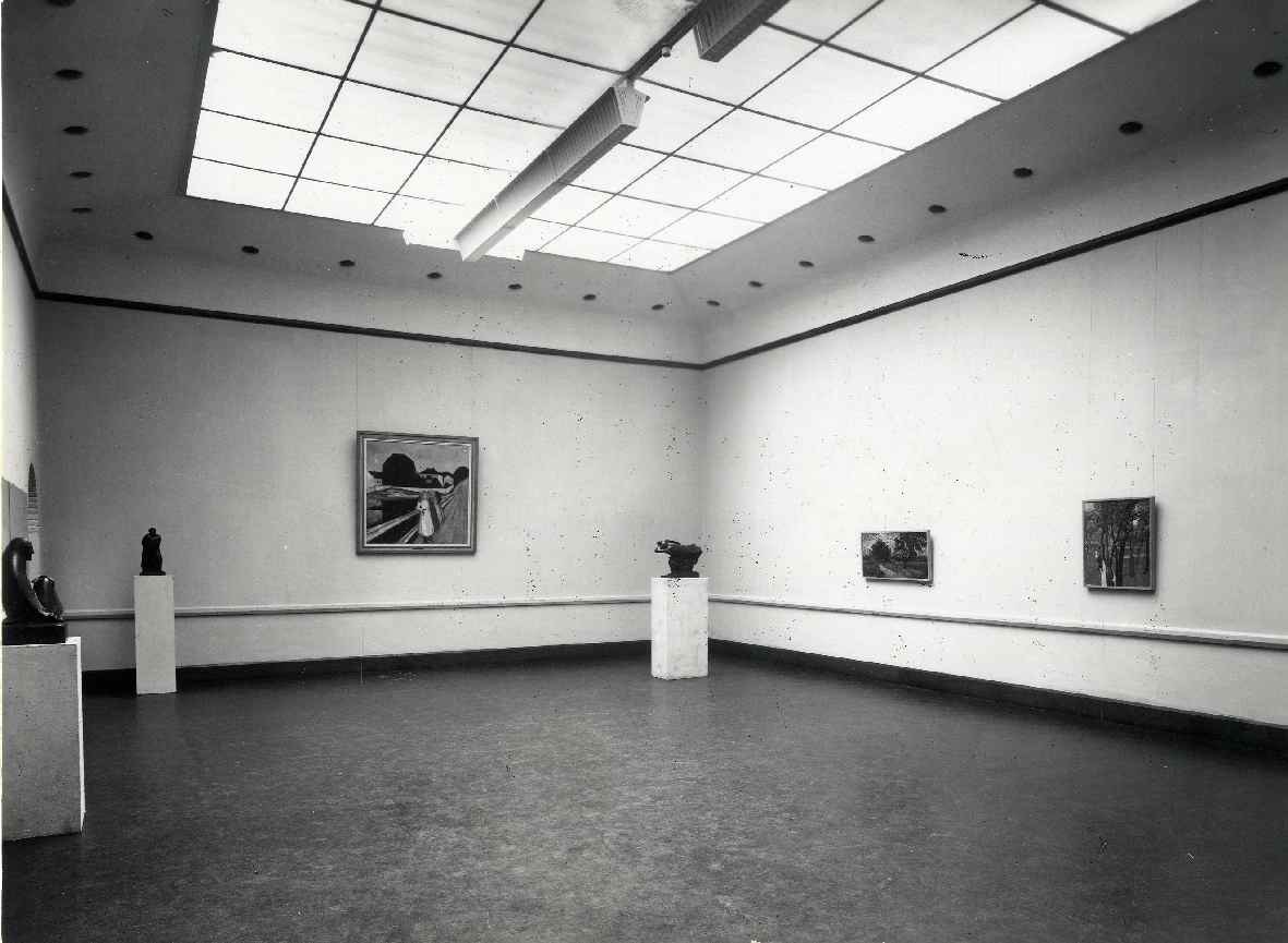 https://mediabank.vanabbemuseum.nl/vam/files/alexandria/publiciteit/zaaloverzichten/1952/expressionisme/1952_expressionisme001.jpg