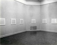 https://mediabank.vanabbemuseum.nl/vam/files/alexandria/publiciteit/zaaloverzichten/1975/lippens/1975_lippens002.jpg