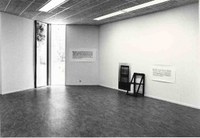 https://mediabank.vanabbemuseum.nl/vam/files/alexandria/publiciteit/zaaloverzichten/1978/kosuth/1978_kosuth017.jpg