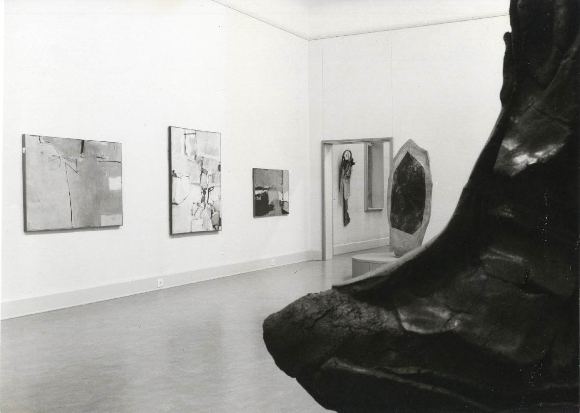 https://mediabank.vanabbemuseum.nl/vam/files/alexandria/publiciteit/zaaloverzichten/1970/kompasIV/1970_kompasIV_zaal002.jpg