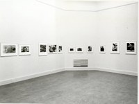 https://mediabank.vanabbemuseum.nl/vam/files/alexandria/publiciteit/zaaloverzichten/1970/photographers eye/1970_photographers eye 017.jpg