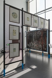 https://mediabank.vanabbemuseum.nl/vam/files/alexandria/publiciteit/zaaloverzichten/2019/thewaybeyondart/190401%2001-14.jpg